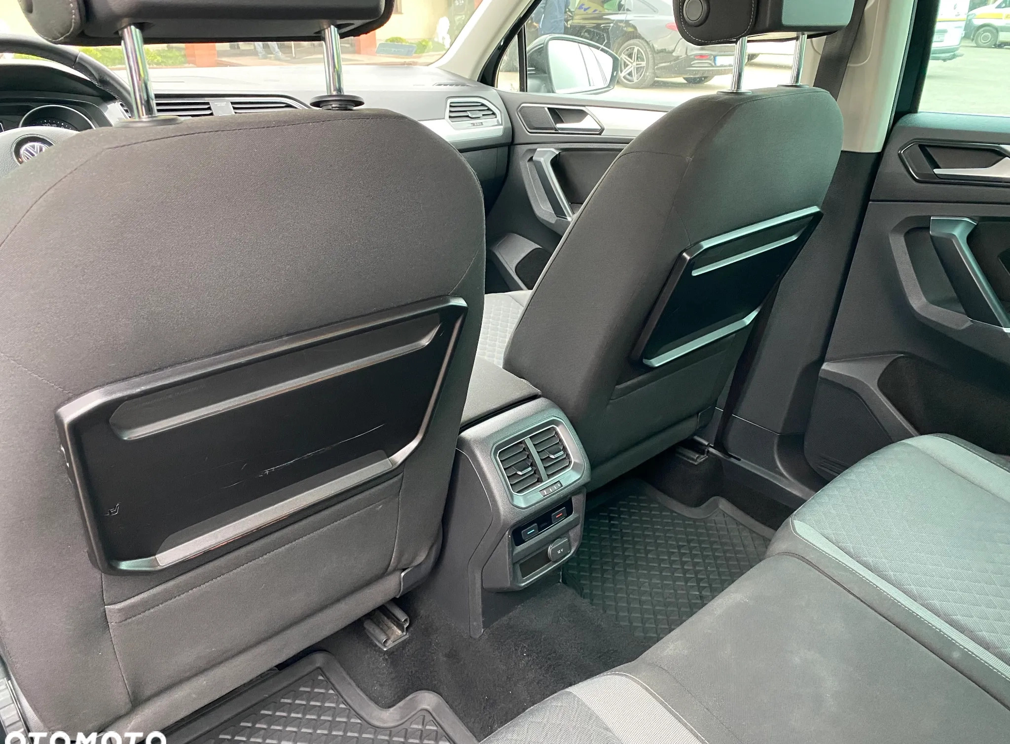 Volkswagen Tiguan cena 64400 przebieg: 344000, rok produkcji 2016 z Olsztyn małe 106